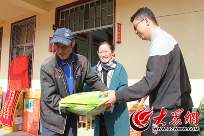 發(fā)展生態(tài)農(nóng)業(yè) 助力精準扶貧——芍藥山村公益惠民活動紀實